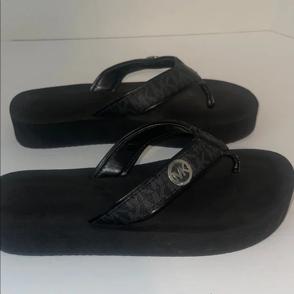 MICHAEL Michael Kors Black Sandals - Picture 9 of 12